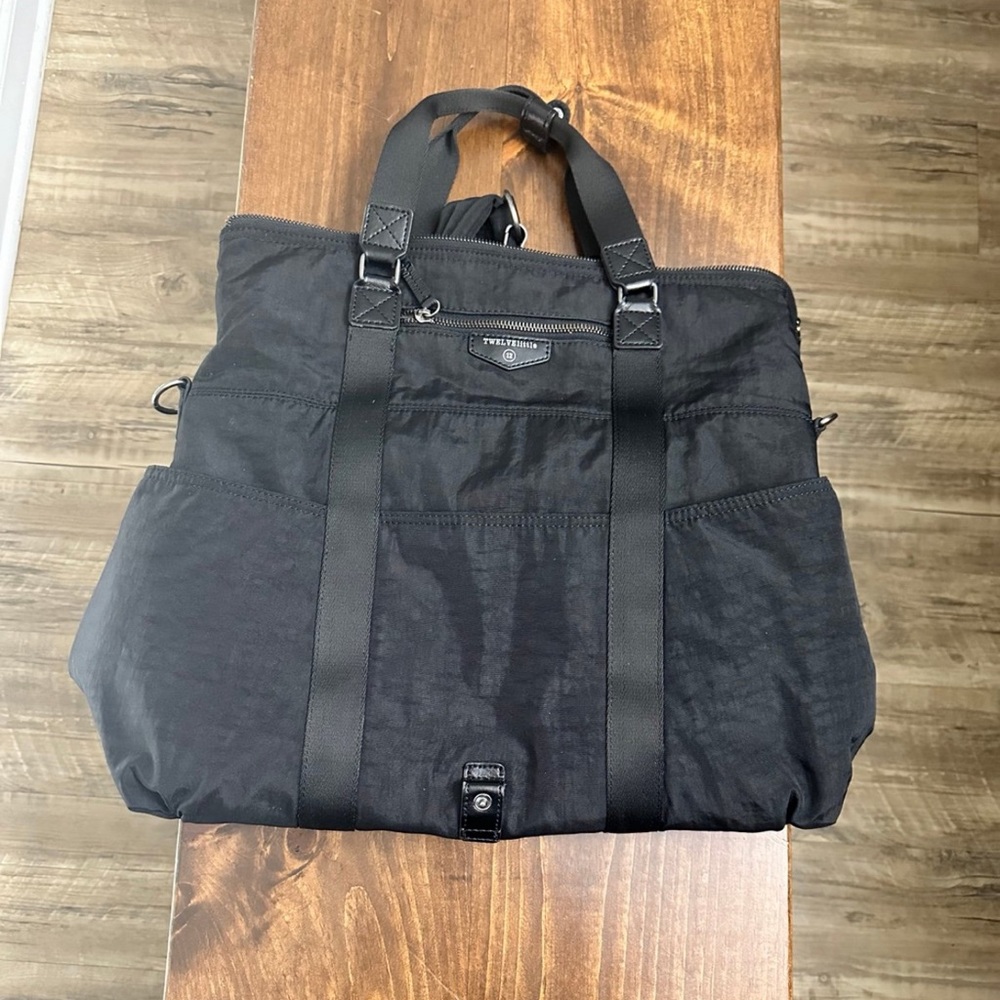 TWELVElittle Unisex 3-in-1 Convertible Foldover Tote Diaper Bag in black